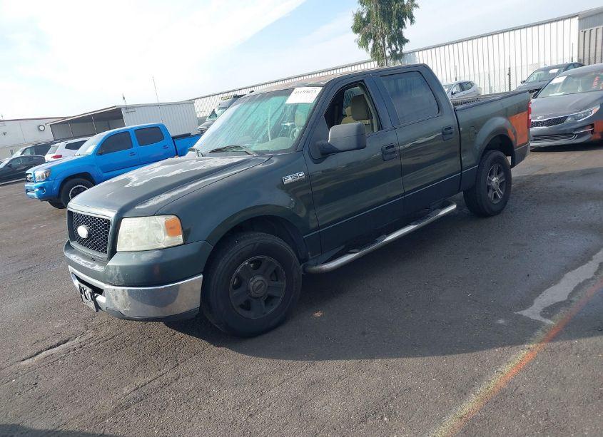 Photo 2 of 2006 Ford F-150 LARIAT/XLT (VIN 1FTPW12536KD30823)