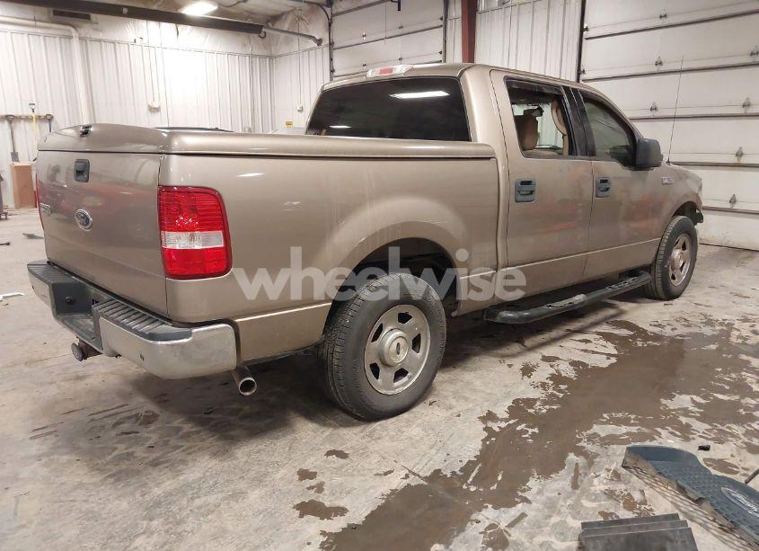 Photo 4 of 2004 Ford F-150 LARIAT/XLT (VIN 1FTPW12544KC05536)
