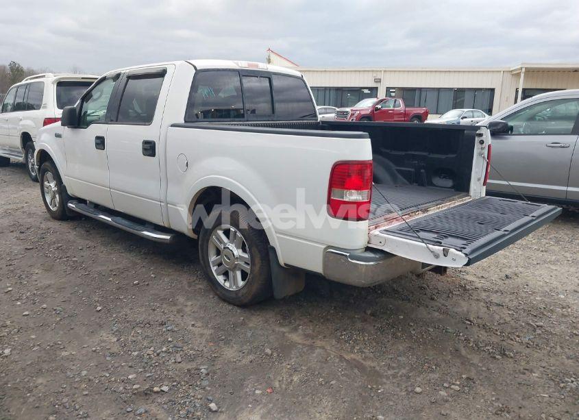 Photo 3 of 2004 Ford F-150 LARIAT/XLT (VIN 1FTPW12544KC98672)