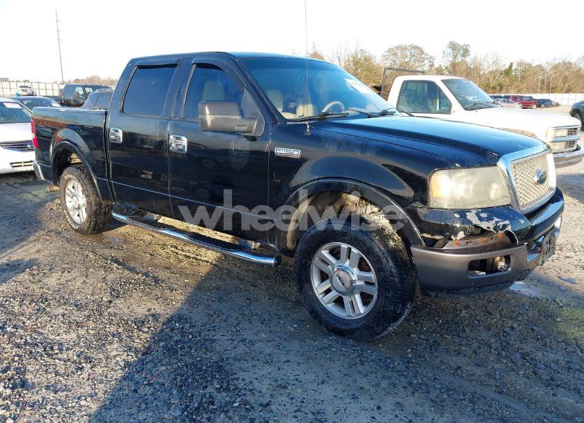 2004 Ford F-150 LARIAT/XLT (VIN 1FTPW12544KD36157) main photo
