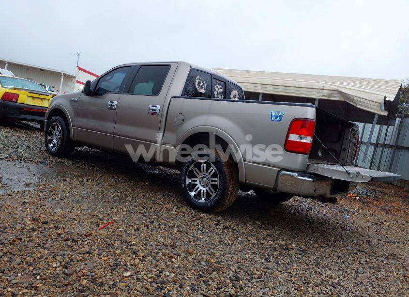 Photo 3 of 2005 Ford F-150 LARIAT/XLT (VIN 1FTPW12545KD04634)