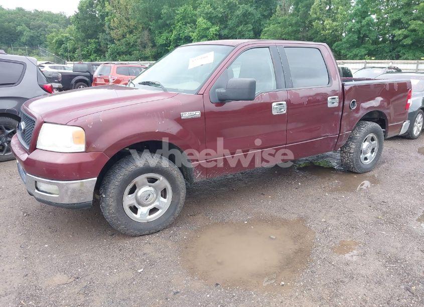 Photo 2 of 2005 Ford F-150 LARIAT/XLT (VIN 1FTPW12545KD57382)