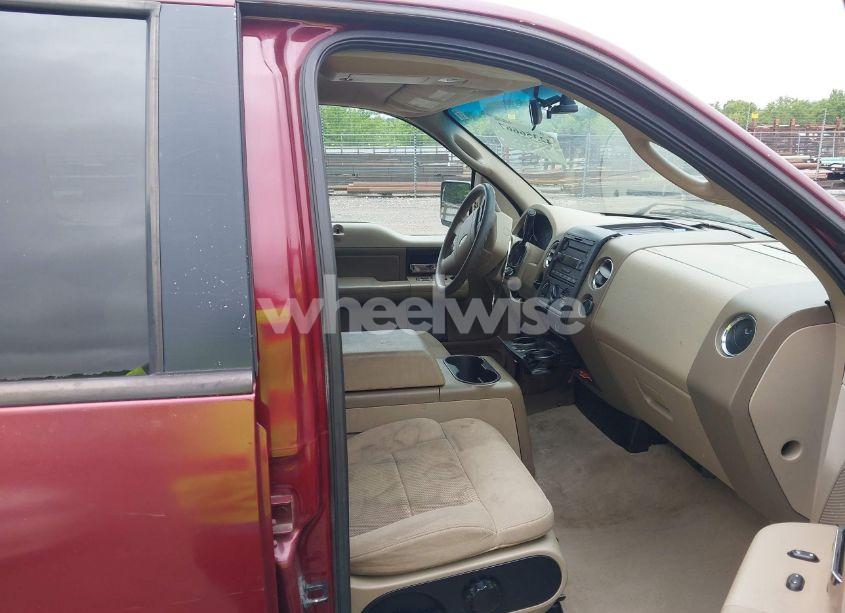 Photo 5 of 2005 Ford F-150 LARIAT/XLT (VIN 1FTPW12545KD57382)