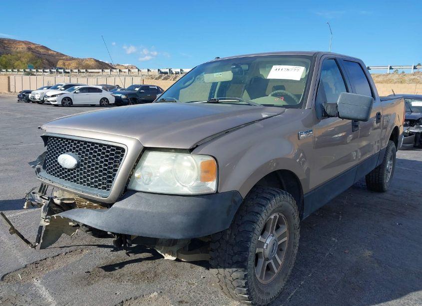 Photo 2 of 2006 Ford F-150 LARIAT/XLT (VIN 1FTPW12546KD29082)