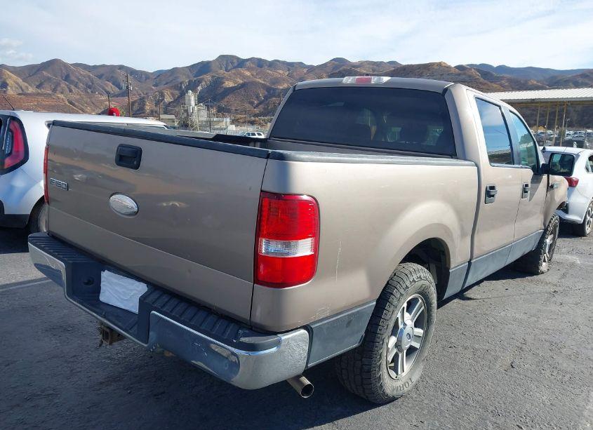 Photo 4 of 2006 Ford F-150 LARIAT/XLT (VIN 1FTPW12546KD29082)