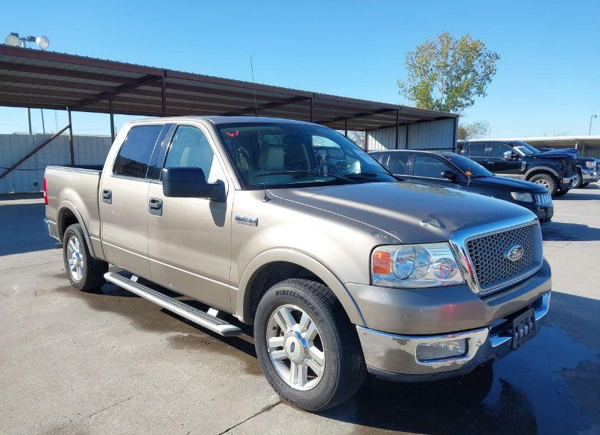 2004 Ford F-150 LARIAT/XLT (VIN 1FTPW12554KB29390) main photo