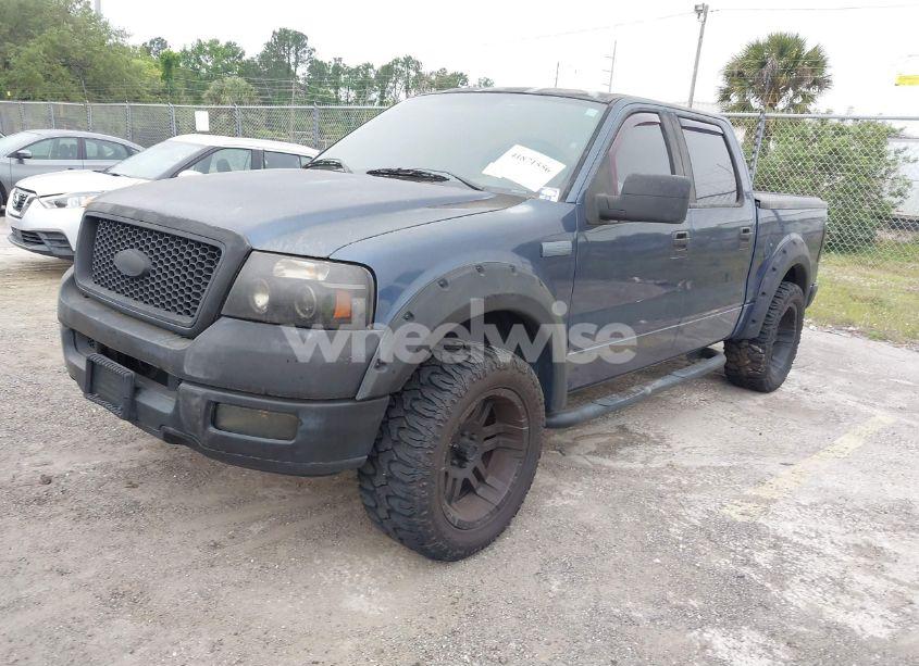 Photo 2 of 2005 Ford F-150 LARIAT/XLT (VIN 1FTPW12555KC64581)