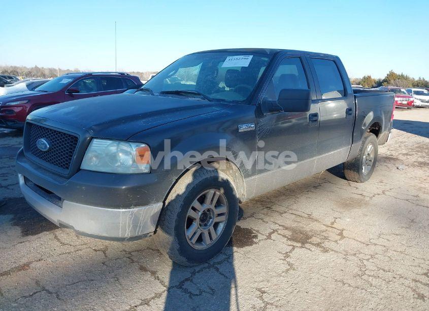 Photo 2 of 2005 Ford F-150 LARIAT/XLT (VIN 1FTPW12555KC75659)
