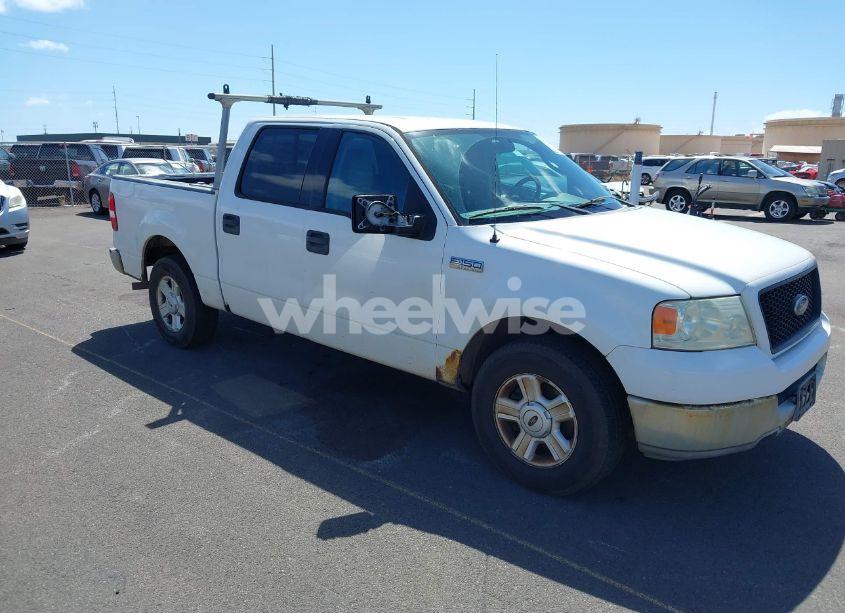 2004 Ford F-150 LARIAT/XLT (VIN 1FTPW12564KC57461) main photo