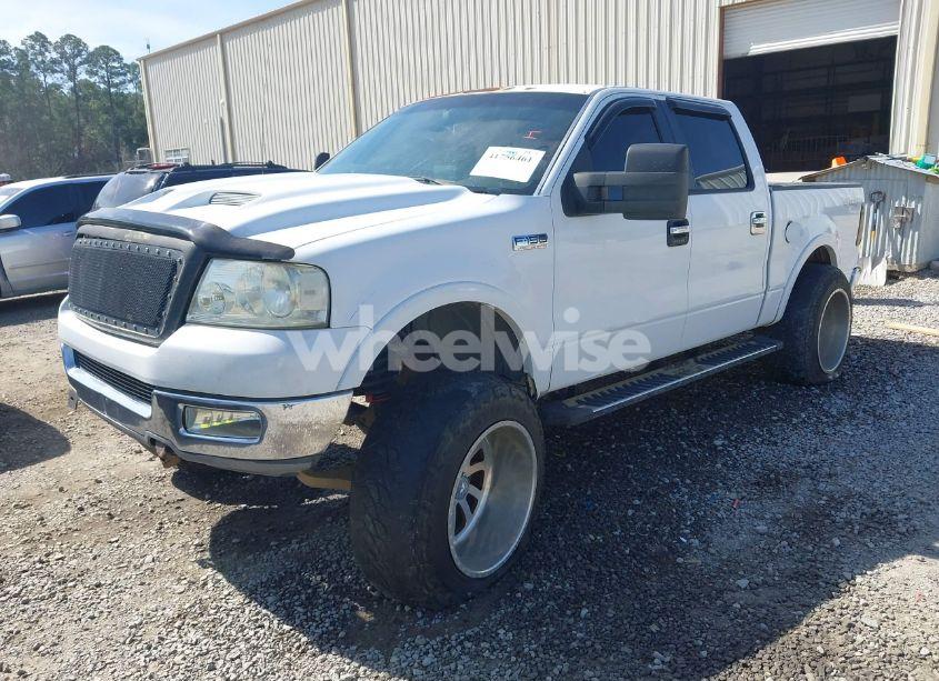 Photo 2 of 2005 Ford F-150 LARIAT/XLT (VIN 1FTPW12565KC18080)