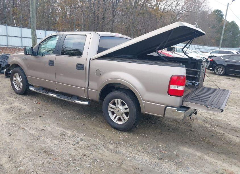 Photo 3 of 2005 Ford F-150 LARIAT/XLT (VIN 1FTPW12565KD46531)