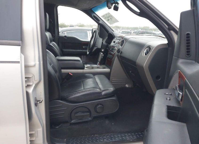 Photo 5 of 2006 Ford F-150 LARIAT/XLT (VIN 1FTPW12566FA08749)