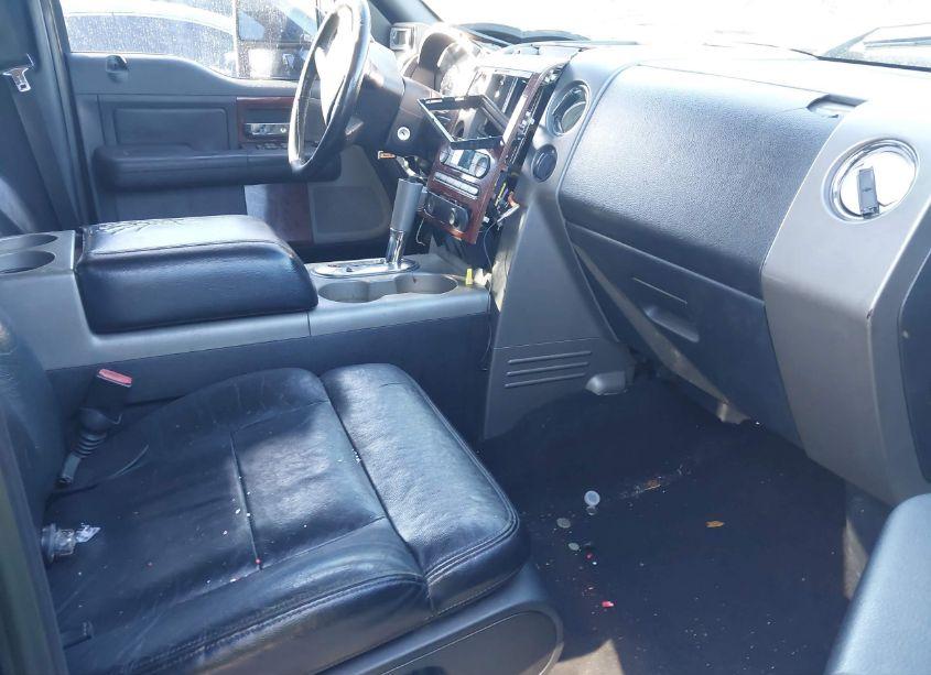 Photo 5 of 2006 Ford F-150 LARIAT/XLT (VIN 1FTPW12566KA90859)