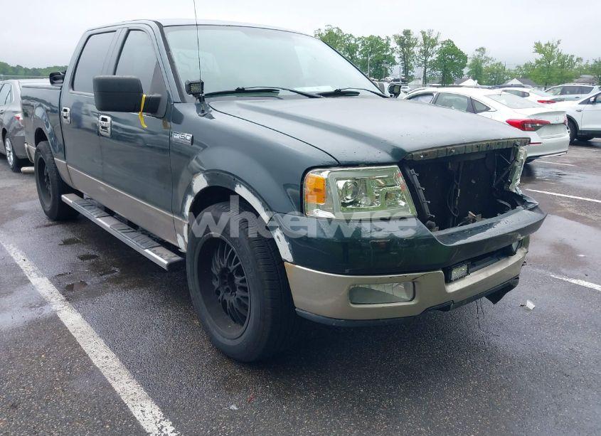 2004 Ford F-150 LARIAT/XLT (VIN 1FTPW12574KC02677) main photo
