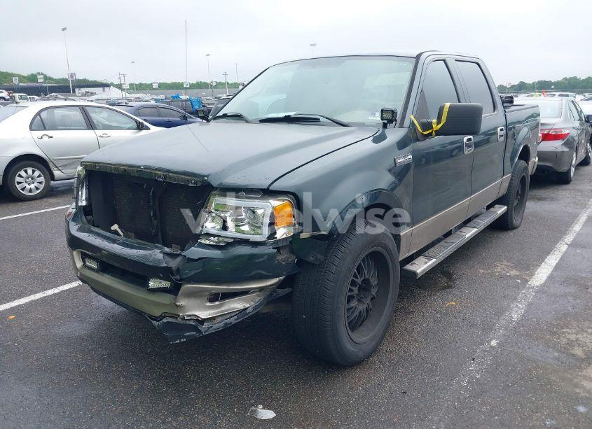 Photo 2 of 2004 Ford F-150 LARIAT/XLT (VIN 1FTPW12574KC02677)
