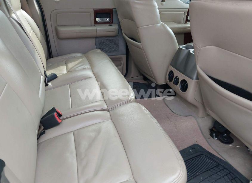 Photo 8 of 2005 Ford F-150 LARIAT/XLT (VIN 1FTPW12575FB31068)