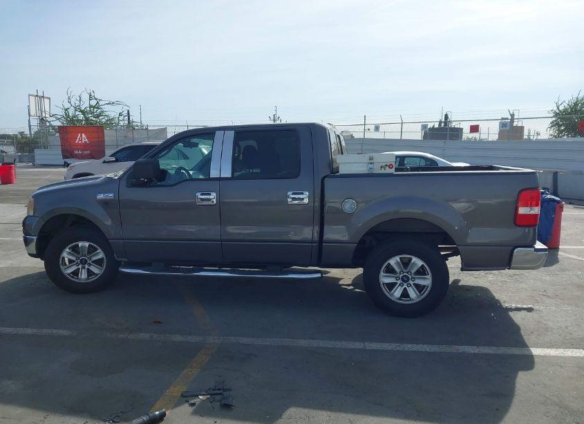 Photo 14 of 2004 Ford F-150 LARIAT/XLT (VIN 1FTPW12584KA09275)