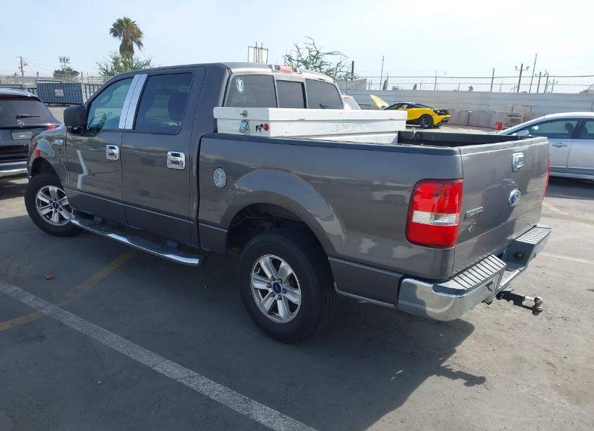 Photo 3 of 2004 Ford F-150 LARIAT/XLT (VIN 1FTPW12584KA09275)