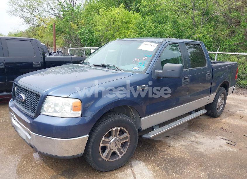 Photo 2 of 2006 Ford F-150 LARIAT/XLT (VIN 1FTPW12586FA36195)