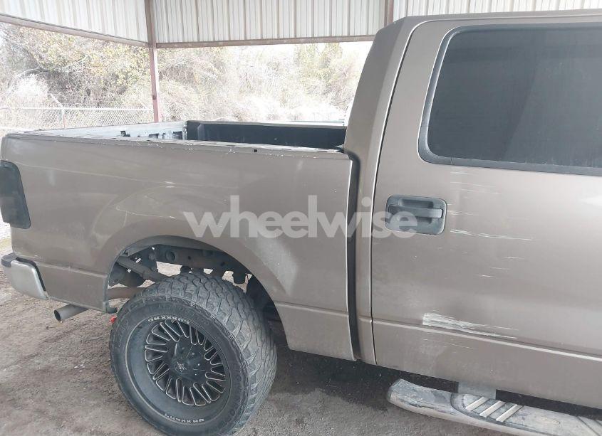 Photo 6 of 2005 Ford F-150 LARIAT/XLT (VIN 1FTPW12595FA06198)