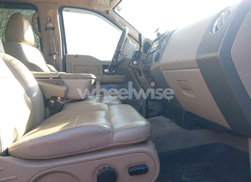 Photo 5 of 2005 Ford F-150 LARIAT/XLT (VIN 1FTPW12595KE68770)