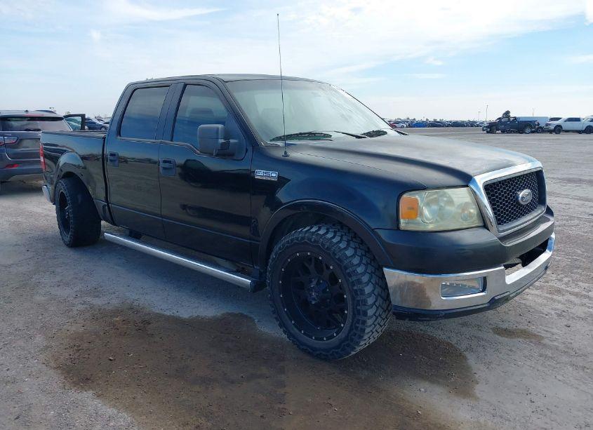 2005 Ford F-150 LARIAT/XLT (VIN 1FTPW12595KE96925) main photo