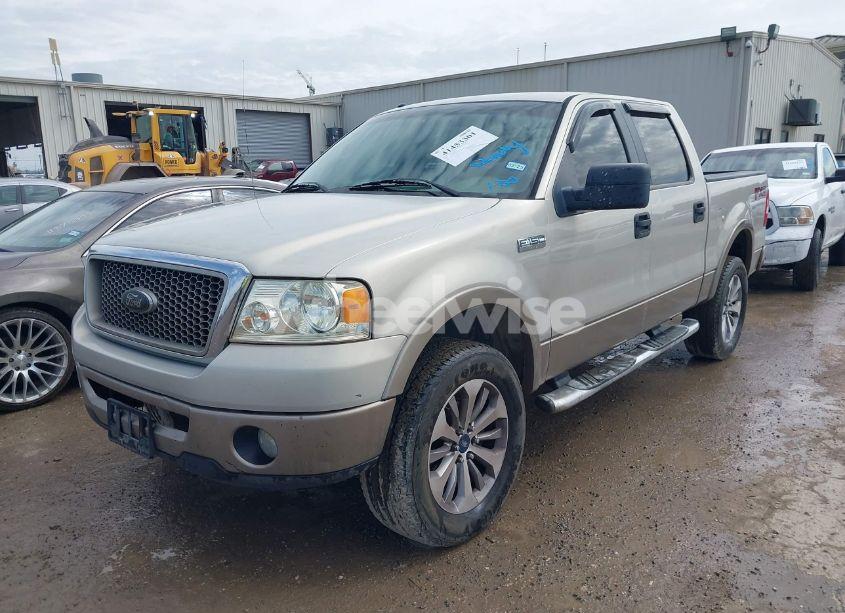 Photo 2 of 2006 Ford F-150 LARIAT/XLT (VIN 1FTPW12596FA26744)