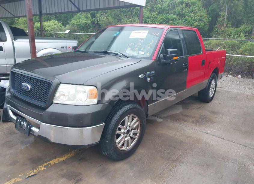 Photo 2 of 2004 Ford F-150 LARIAT/XLT (VIN 1FTPW125X4KC67281)