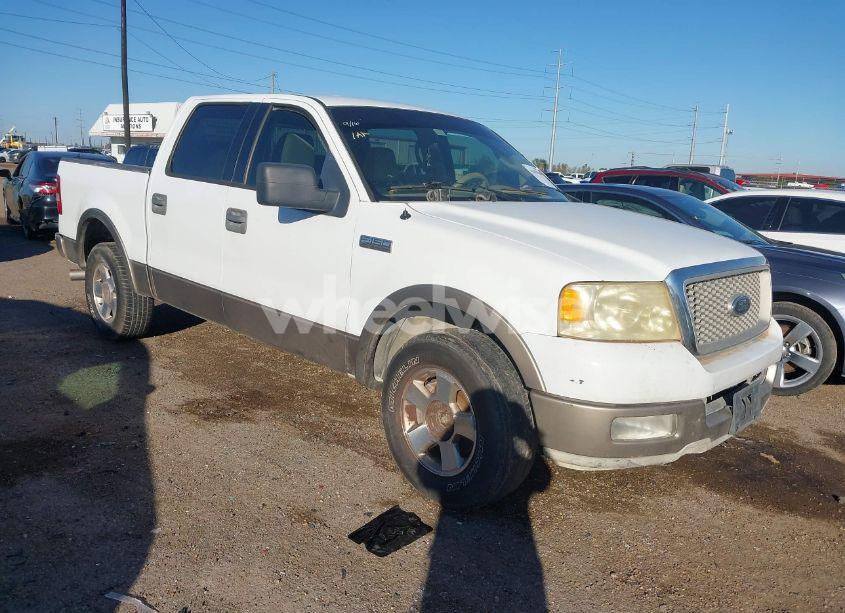 2004 Ford F-150 LARIAT/XLT (VIN 1FTPW125X4KD92815) main photo
