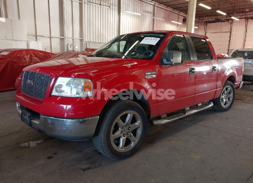 Photo 2 of 2005 Ford F-150 LARIAT/XLT (VIN 1FTPW125X5FB33882)