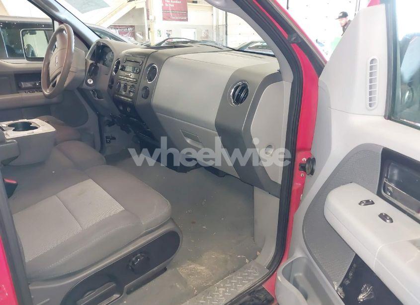 Photo 5 of 2005 Ford F-150 LARIAT/XLT (VIN 1FTPW125X5FB33882)