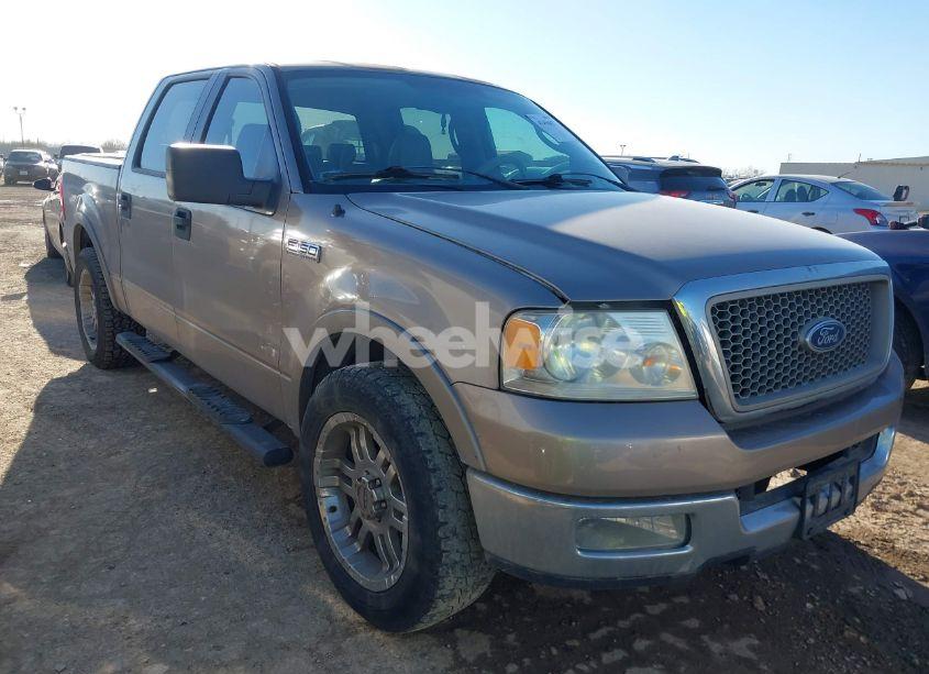 2005 Ford F-150 LARIAT/XLT (VIN 1FTPW125X5KB59664) main photo