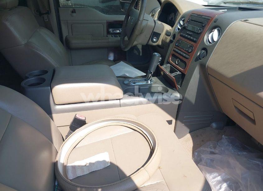 Photo 5 of 2005 Ford F-150 LARIAT/XLT (VIN 1FTPW125X5KD57371)