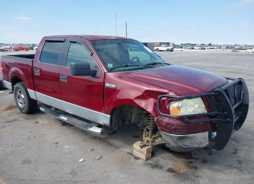 2005 Ford F-150 LARIAT/XLT (VIN 1FTPW125X5KD79371) main photo