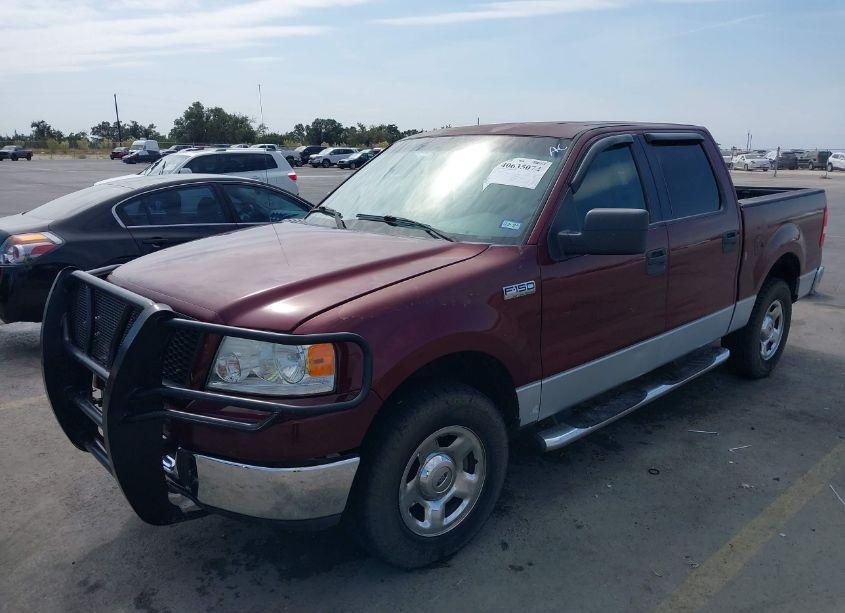 Photo 2 of 2005 Ford F-150 LARIAT/XLT (VIN 1FTPW125X5KD79371)