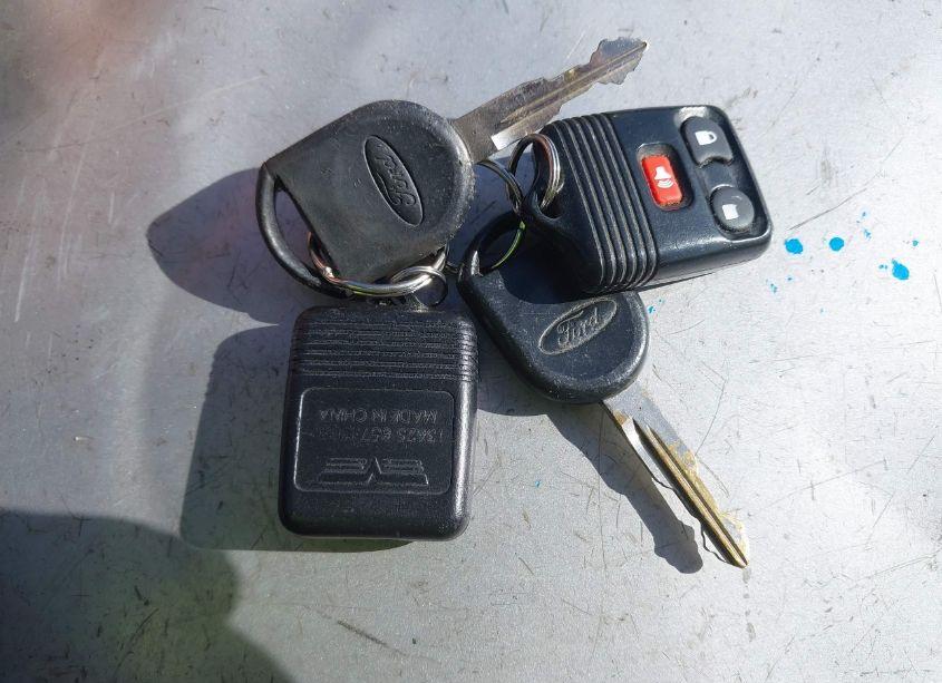 Photo 11 of 2005 Ford F-150 LARIAT/XLT (VIN 1FTPW125X5KE77851)