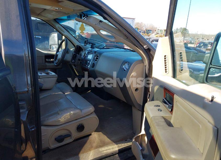 Photo 5 of 2006 Ford F-150 LARIAT/XLT (VIN 1FTPW125X6FB33673)