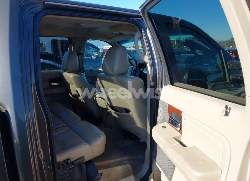 Photo 8 of 2006 Ford F-150 LARIAT/XLT (VIN 1FTPW125X6FB33673)