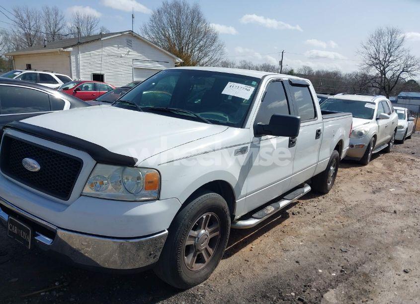 Photo 2 of 2006 Ford F-150 LARIAT/XLT (VIN 1FTPW12V06KC83265)