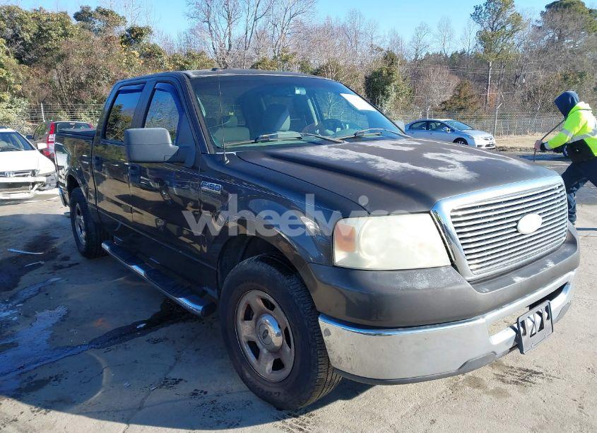 2006 Ford F-150 LARIAT/XLT (VIN 1FTPW12V16FB54086) main photo
