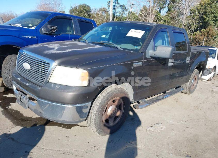 Photo 2 of 2006 Ford F-150 LARIAT/XLT (VIN 1FTPW12V16FB54086)