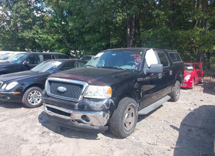 Photo 2 of 2007 Ford F-150 LARIAT/XLT (VIN 1FTPW12V17FA17571)