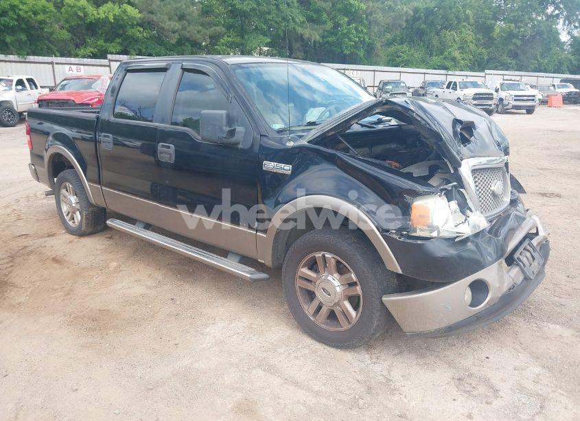 2006 Ford F-150 LARIAT/XLT (VIN 1FTPW12V26KE01817) main photo