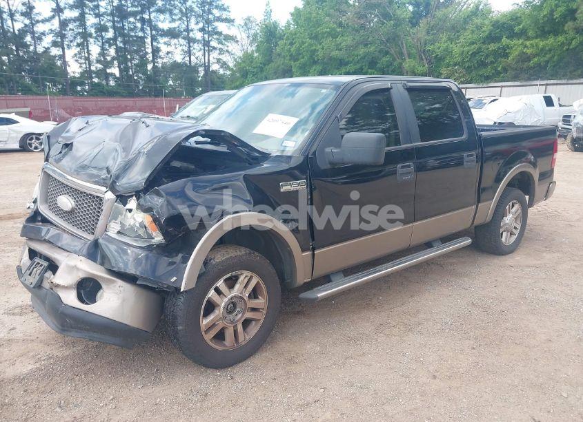 Photo 2 of 2006 Ford F-150 LARIAT/XLT (VIN 1FTPW12V26KE01817)