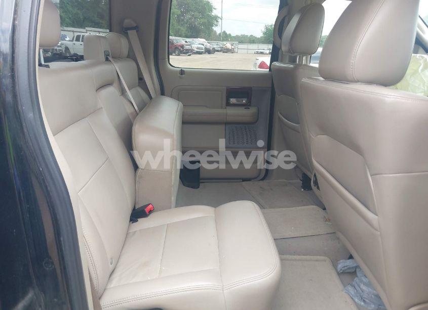 Photo 8 of 2006 Ford F-150 LARIAT/XLT (VIN 1FTPW12V26KE01817)