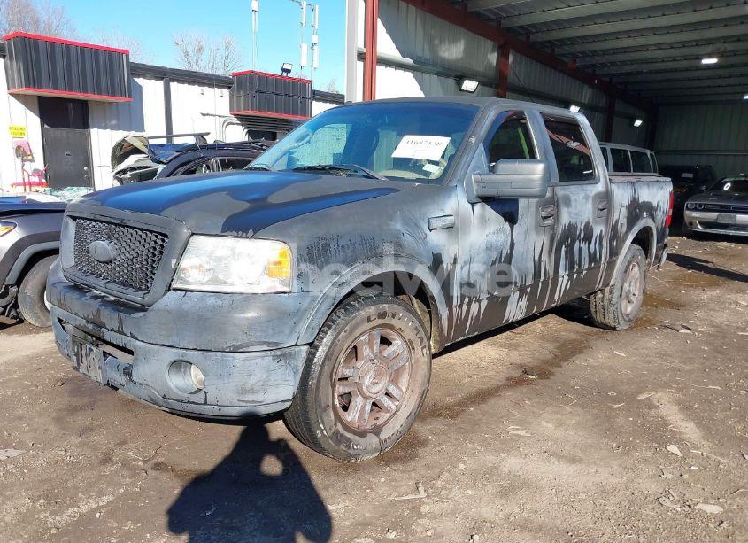 Photo 2 of 2007 Ford F-150 LARIAT/XLT (VIN 1FTPW12V57KB30978)