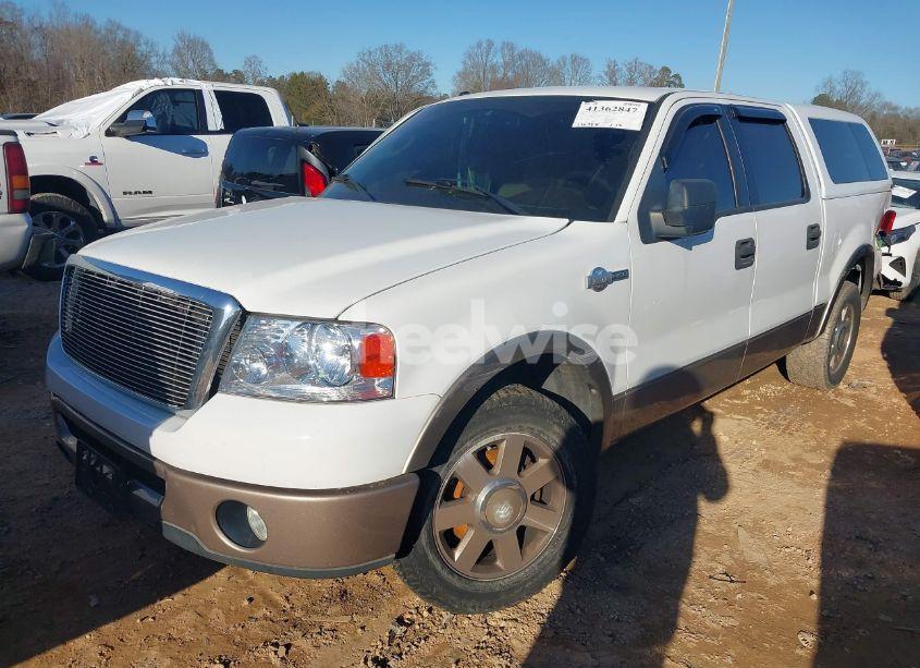 Photo 2 of 2006 Ford F-150 LARIAT/XLT (VIN 1FTPW12V86KC17174)