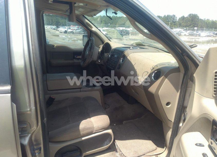 Photo 5 of 2006 Ford F-150 LARIAT/XLT (VIN 1FTPW12VX6KD51846)