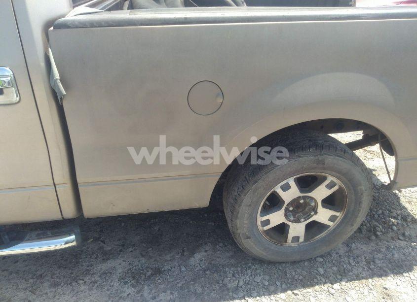 Photo 6 of 2006 Ford F-150 LARIAT/XLT (VIN 1FTPW12VX6KD51846)