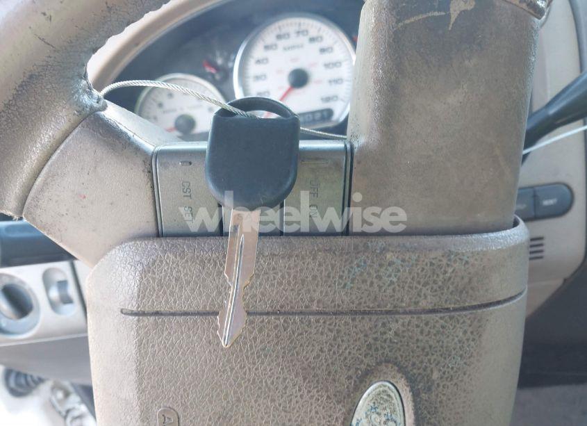 Photo 11 of 2005 Ford F-150 FX4/LARIAT/XLT (VIN 1FTPW14505KD77335)